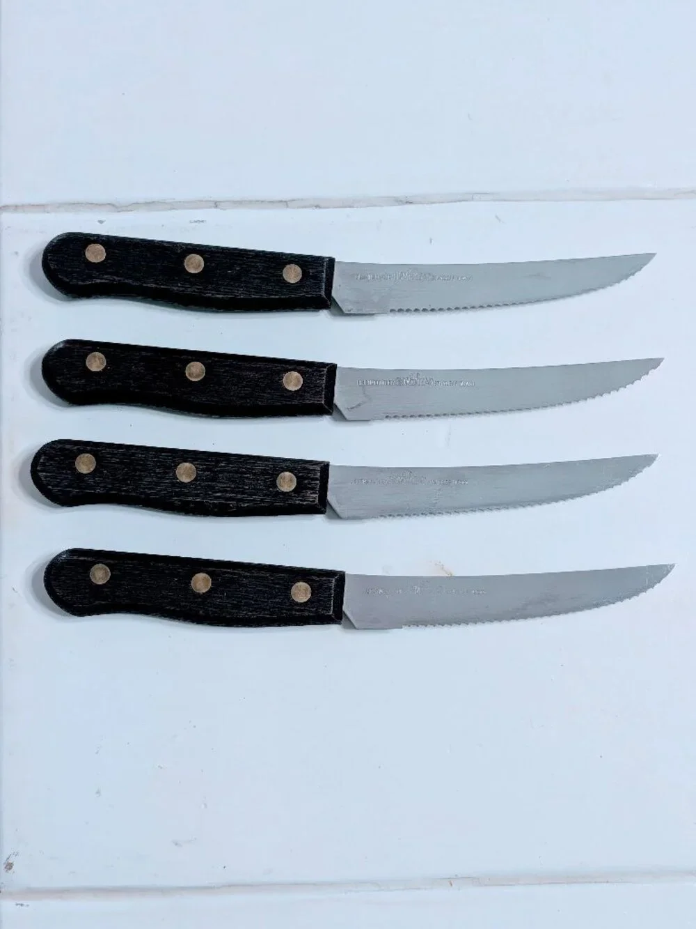 Set of 4 NOS Old Homestead Stainless Steel Serrated Steak Knives 8.25